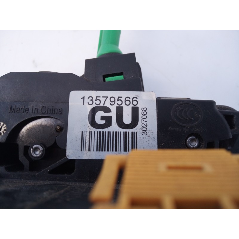 Recambio de cerradura puerta trasera derecha para chevrolet cruze station wagon lt+ referencia OEM IAM 13579566  E2-B6-50-2