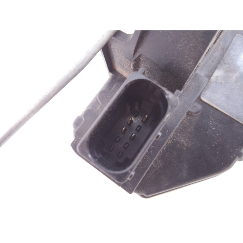 Recambio de cerradura puerta trasera derecha para chevrolet cruze station wagon lt+ referencia OEM IAM 13579566  E2-B6-50-2