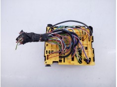 Recambio de caja reles / fusibles para citroën c-elysée shine referencia OEM IAM 9804846880  E3-B2-45-2 2