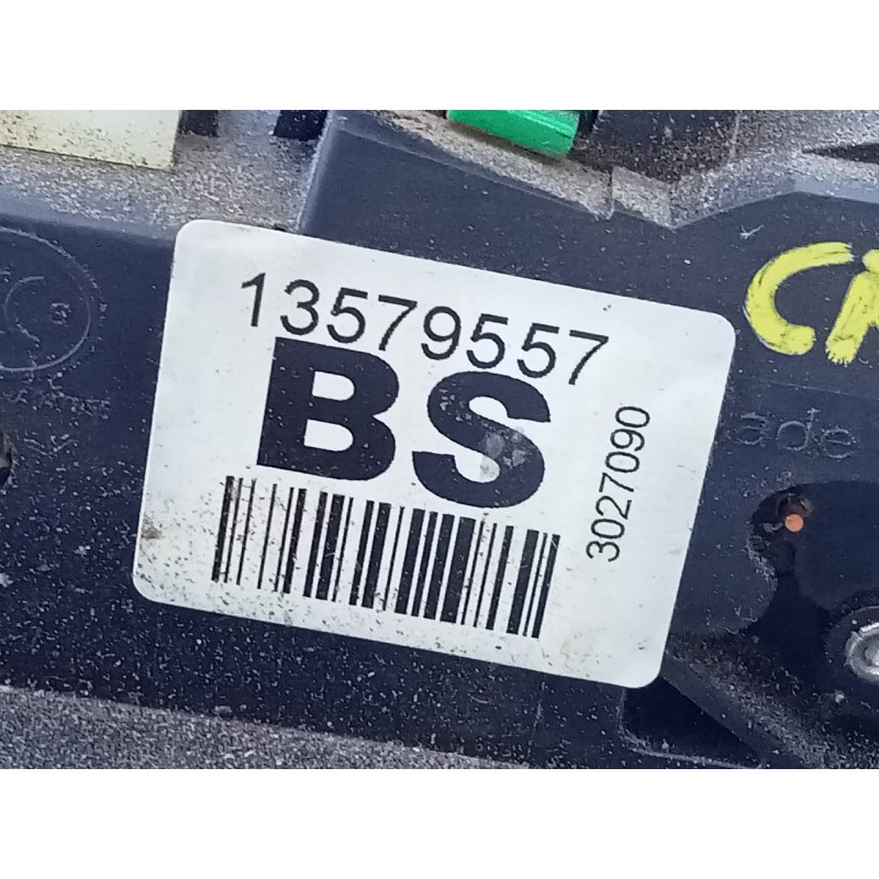 Recambio de cerradura puerta trasera izquierda para chevrolet cruze station wagon lt+ referencia OEM IAM 13579557  E2-B6-65-2