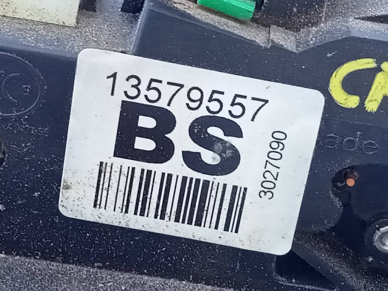 Recambio de cerradura puerta trasera izquierda para chevrolet cruze station wagon lt+ referencia OEM IAM 13579557  E2-B6-65-2