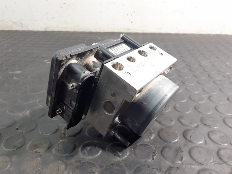 Recambio de abs para dacia sandero laureate referencia OEM IAM 026582718 476604621R P3-A8-18-2