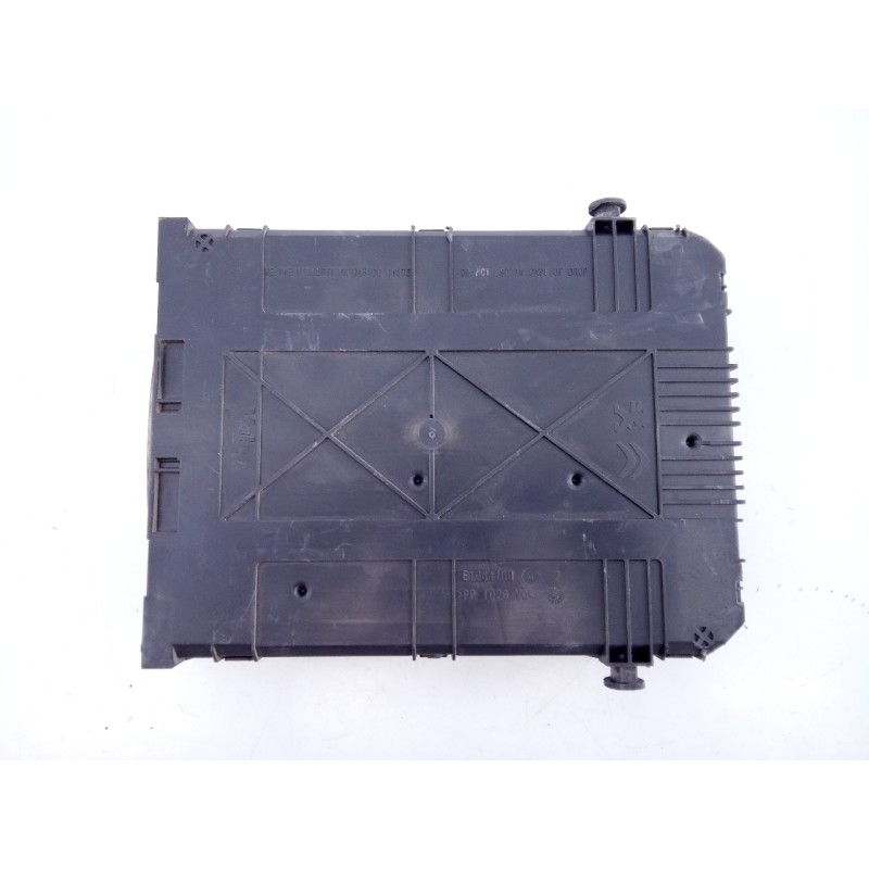 Recambio de caja reles / fusibles para citroën c-elysée shine referencia OEM IAM 9819849680  E3-B2-45-2