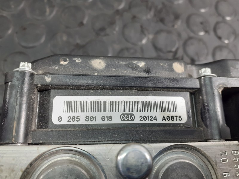 Recambio de abs para dacia sandero laureate referencia OEM IAM 026582718 476604621R P3-A8-18-2