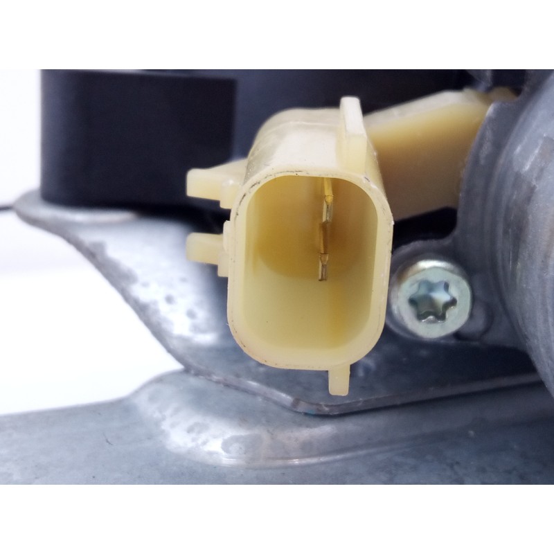 Recambio de elevalunas trasero derecho para chevrolet cruze station wagon lt+ referencia OEM IAM   E2-B6--50-1