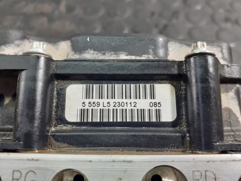 Recambio de abs para dacia sandero laureate referencia OEM IAM 026582718 476604621R P3-A8-18-2