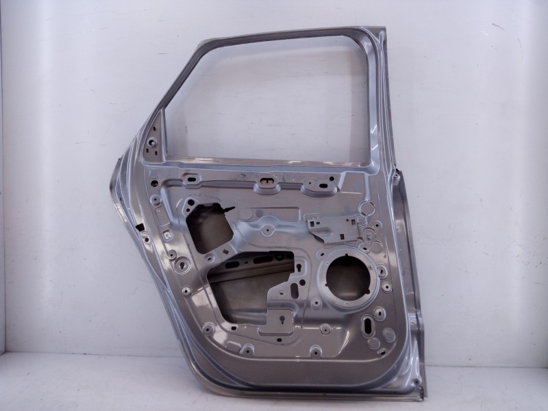 Recambio de puerta trasera izquierda para citroën c4 picasso feel referencia OEM IAM   E4-B3-10