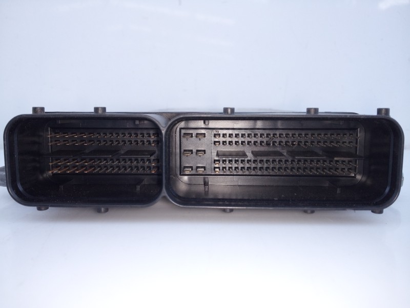 Recambio de centralita motor uce para skoda rapid active referencia OEM IAM 04L907309E 0281019175 E2-A1-10-3