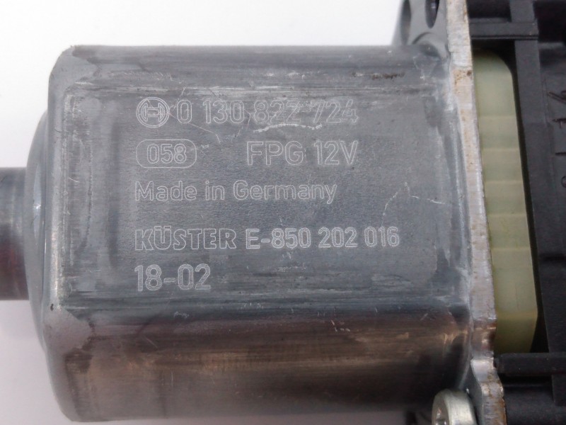 Recambio de elevalunas trasero derecho para seat ateca (kh7) style referencia OEM IAM 575839462A 0130822724 E1-B3-31-1