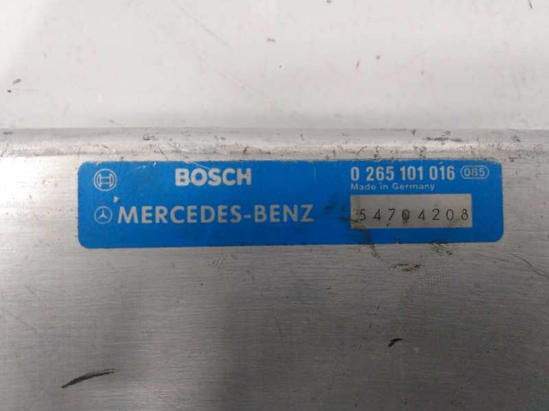 Recambio de centralita motor uce para mercedes-benz clase c (w201) berlina referencia OEM IAM 0265101016 54704208 E3-A1-3-2