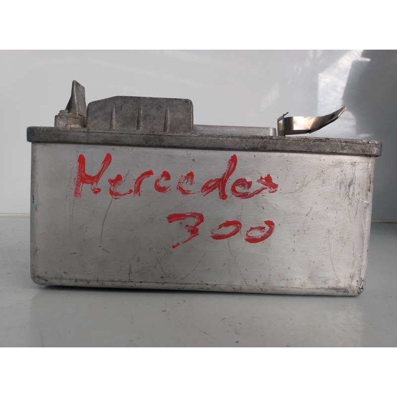 Recambio de centralita motor uce para mercedes-benz clase c (w201) berlina referencia OEM IAM 0265101016 54704208 E3-A1-3-2