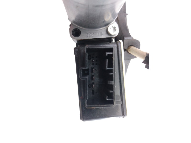 Recambio de elevalunas trasero derecho para seat ateca (kh7) style referencia OEM IAM 575839462A 0130822724 E1-B3-31-1