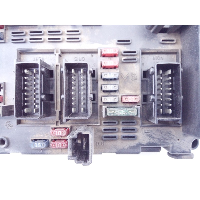 Recambio de caja reles / fusibles para citroën xsara berlina referencia OEM IAM 9644038680  E3-B2-45-1