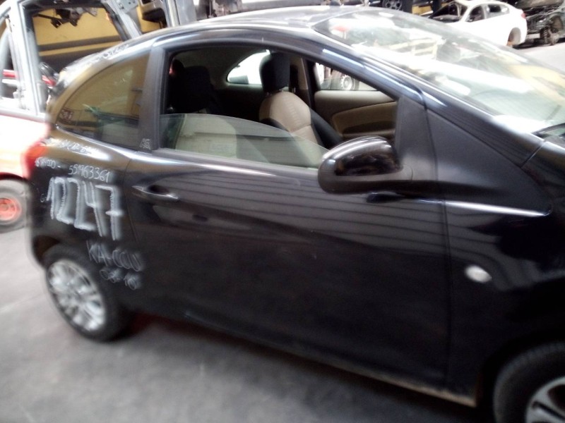 Recambio de puerta delantera derecha para ford ka (ccu) titanium referencia OEM IAM   