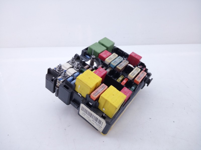 Recambio de caja reles / fusibles para peugeot 208 active referencia OEM IAM 452915002  E3-B2-44-3