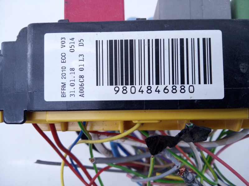 Recambio de caja reles / fusibles para citroën c-elysée feel referencia OEM IAM 9804846880  E3-B2-46-3