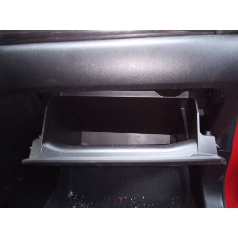 Recambio de guantera para suzuki vitara 1.4 s 4x2 referencia OEM IAM   