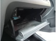 Recambio de guantera para skoda rapid active referencia OEM IAM    2