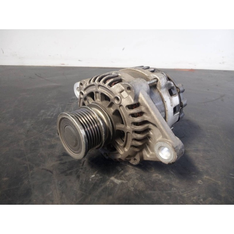 Recambio de alternador para opel insignia berlina cosmo referencia OEM IAM 13502583  P3-B5-22-2