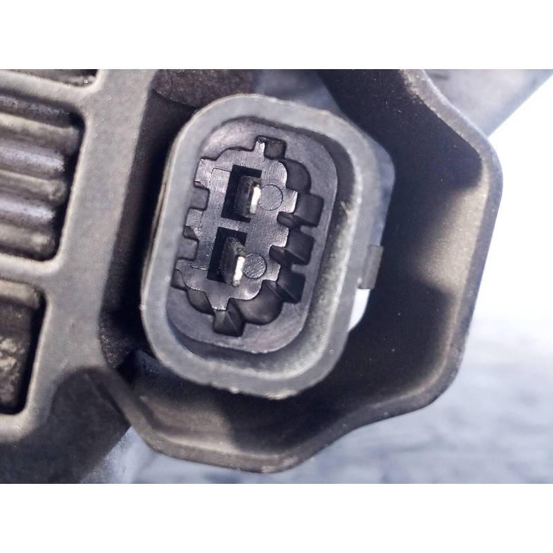 Recambio de alternador para opel insignia berlina cosmo referencia OEM IAM 13502583  P3-B5-22-2