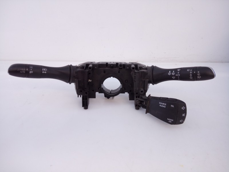 Recambio de mando intermitentes para renault scenic iv grand limited referencia OEM IAM 255678341R  E2-A1-40-2