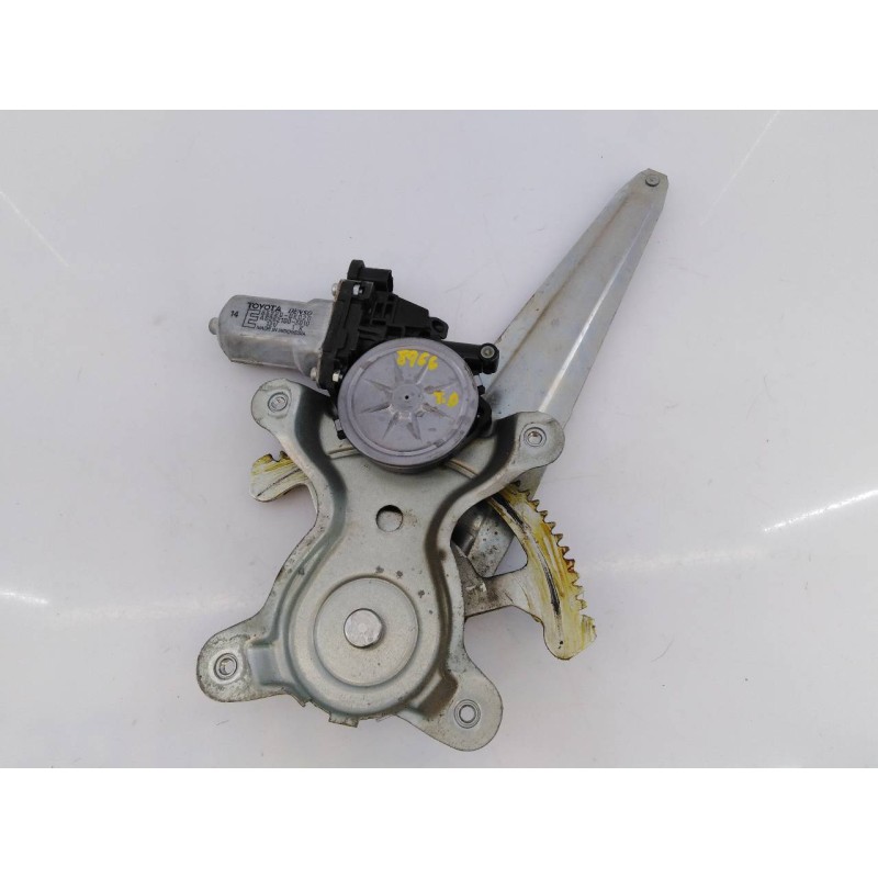 Recambio de elevalunas trasero derecho para toyota hilux (kun) double cab 4x4 referencia OEM IAM 857200K020 AE2621003010 E2-B4-1