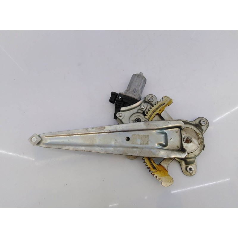 Recambio de elevalunas trasero derecho para toyota hilux (kun) double cab 4x4 referencia OEM IAM 857200K020 AE2621003010 E2-B4-1