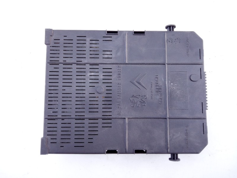 Recambio de caja reles / fusibles para citroën c4 berlina collection referencia OEM IAM 9658158780  E3-B2-39-3