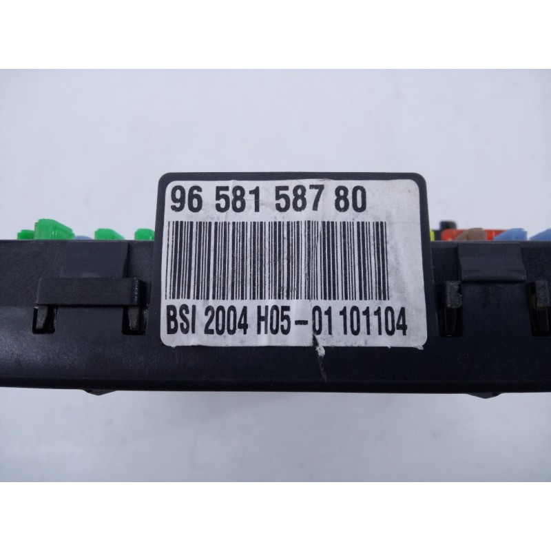 Recambio de caja reles / fusibles para citroën c4 berlina collection referencia OEM IAM 9658158780  E3-B2-39-3