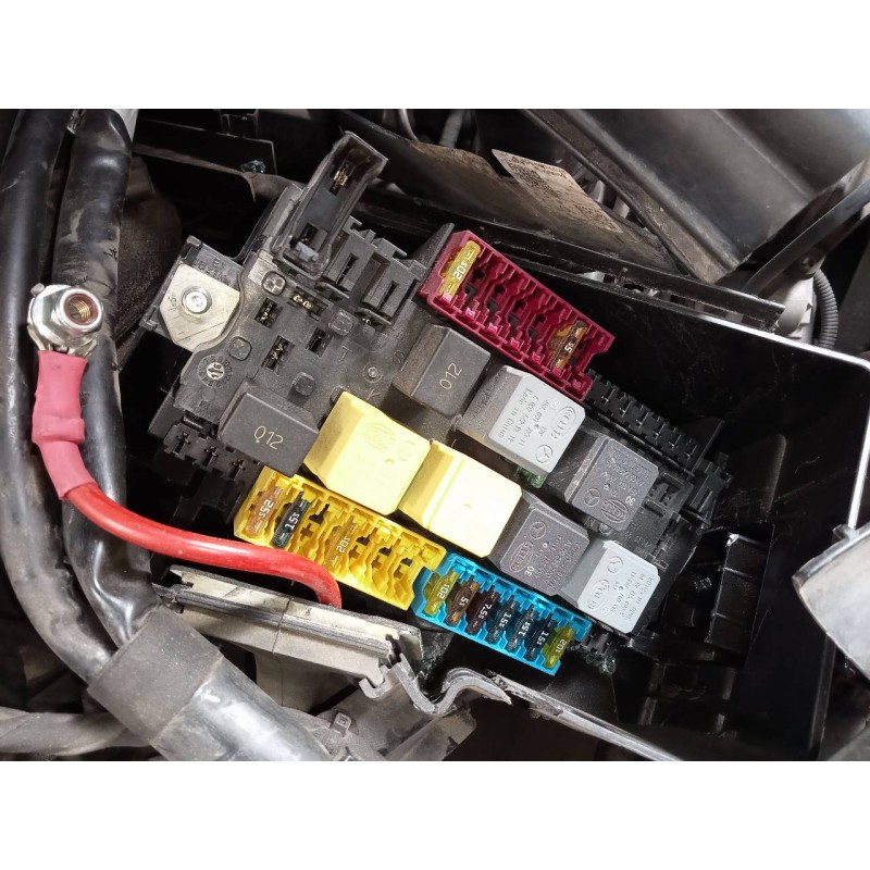 Recambio de caja reles / fusibles para mercedes-benz clase gle coupe (w292) gle 350 d (292.324) referencia OEM IAM   