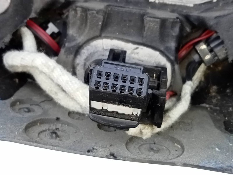 Recambio de volante para renault scenic iv grand limited referencia OEM IAM 484001840R  E1-A1-47-2