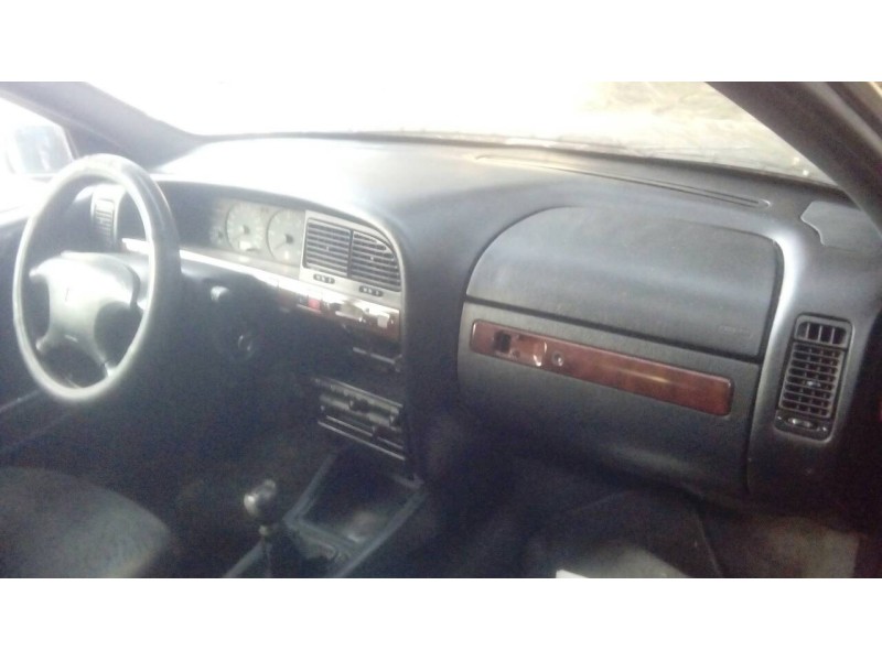 citroen xantia berlina del año 1999