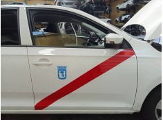 PUERTA DELANTERA DERECHA 