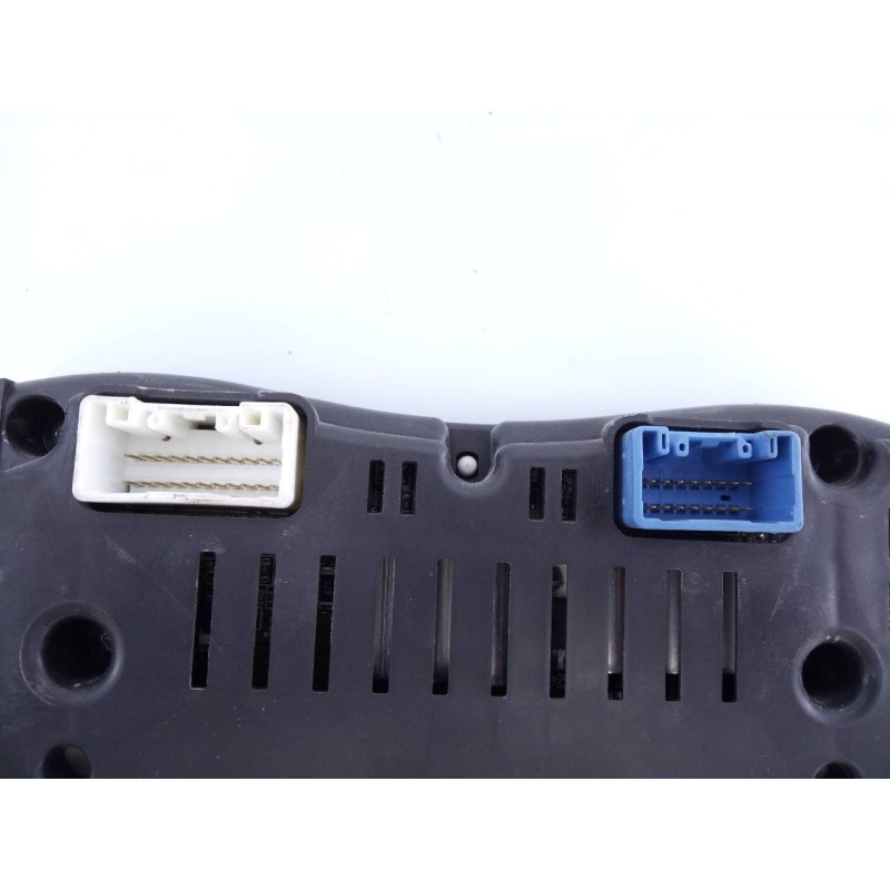 Recambio de cuadro instrumentos para toyota avensis berlina (t25) 2.2 d-4d executive berlina (5-ptas.) referencia OEM IAM 838000