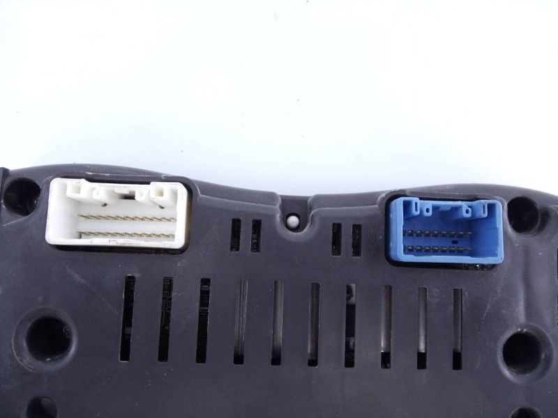 Recambio de cuadro instrumentos para toyota avensis berlina (t25) 2.2 d-4d executive berlina (5-ptas.) referencia OEM IAM 838000