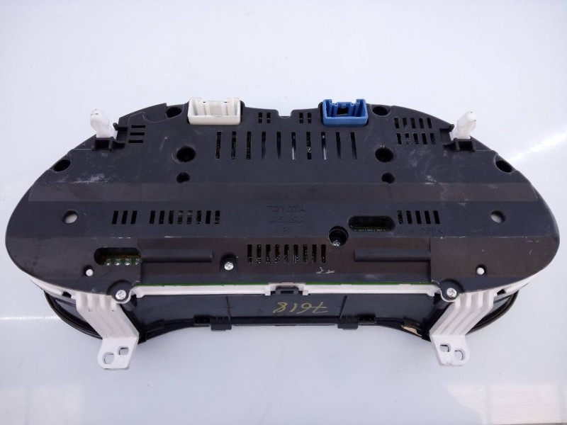 Recambio de cuadro instrumentos para toyota avensis berlina (t25) 2.2 d-4d executive berlina (5-ptas.) referencia OEM IAM 838000