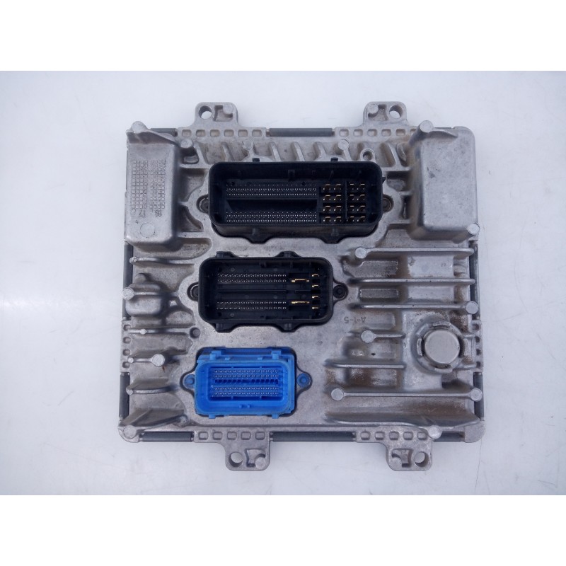 Recambio de centralita motor uce para opel insignia grand sport referencia OEM IAM 55503335 395357783 E3-A5-18-4