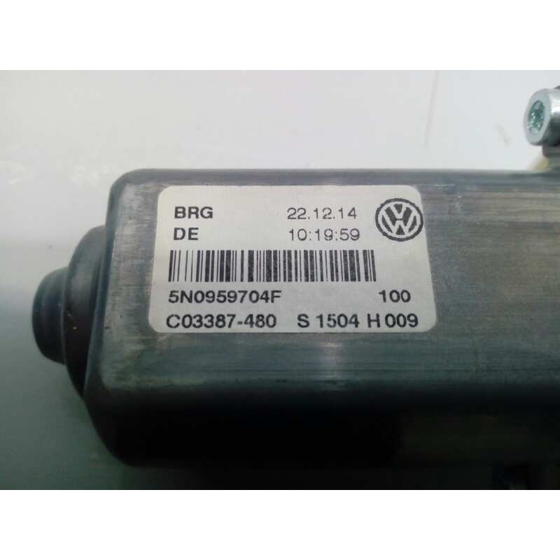 Recambio de motor elevalunas trasero derecho para volkswagen tiguan (5n2) advance bluemotion referencia OEM IAM 5N0959704F  E1-B