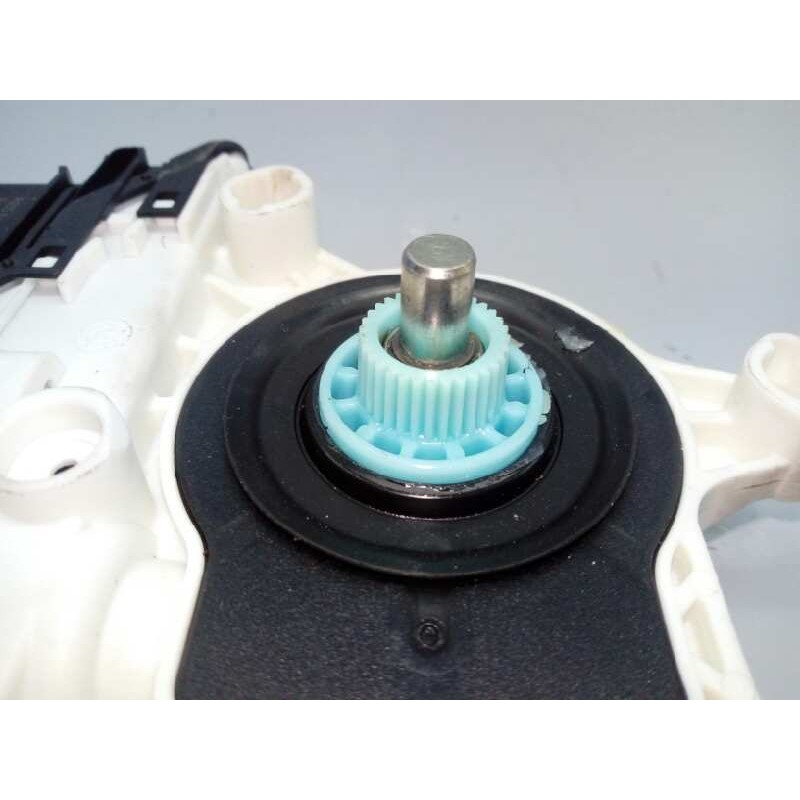 Recambio de motor elevalunas trasero derecho para volkswagen tiguan (5n2) advance bluemotion referencia OEM IAM 5N0959704F  E1-B