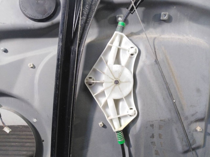 Recambio de elevalunas delantero izquierdo para mercedes-benz clase b (w245) referencia OEM IAM A1697202979  P2-B3-13