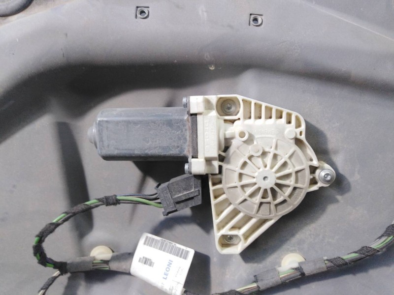 Recambio de elevalunas delantero izquierdo para mercedes-benz clase b (w245) referencia OEM IAM A1697202979  P2-B3-13