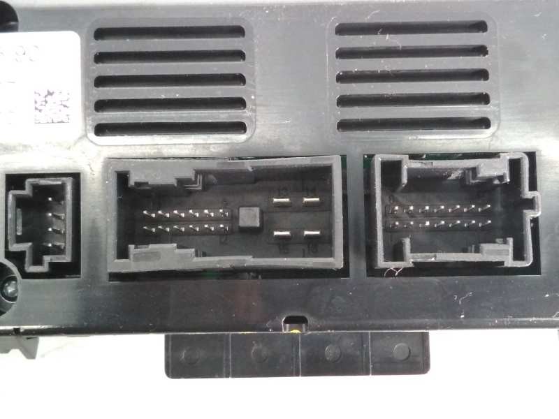 Recambio de mando climatizador para mercedes-benz clase c (w204) familiar 200 t cdi (204.207) referencia OEM IAM 2048300590  E3-