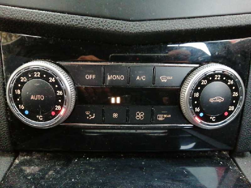 Recambio de mando climatizador para mercedes-benz clase c (w204) familiar 200 t cdi (204.207) referencia OEM IAM 2048300590  E3-