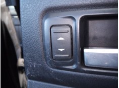 MANDO ELEVALUNAS TRASERO DERECHO 