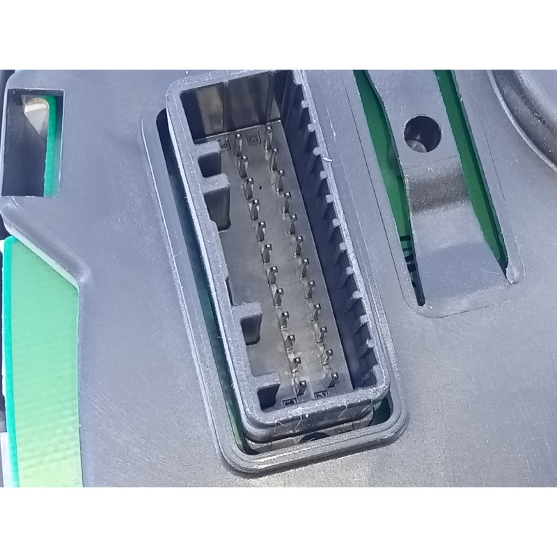 Recambio de cuadro instrumentos para dacia sandero stepway referencia OEM IAM 248106459R  E2-A1-32-3