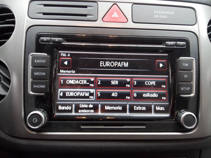 Recambio de sistema audio / radio cd para volkswagen tiguan (5n2) sport 4motion bluemotion referencia OEM IAM 1K0035195AA  E2-A1