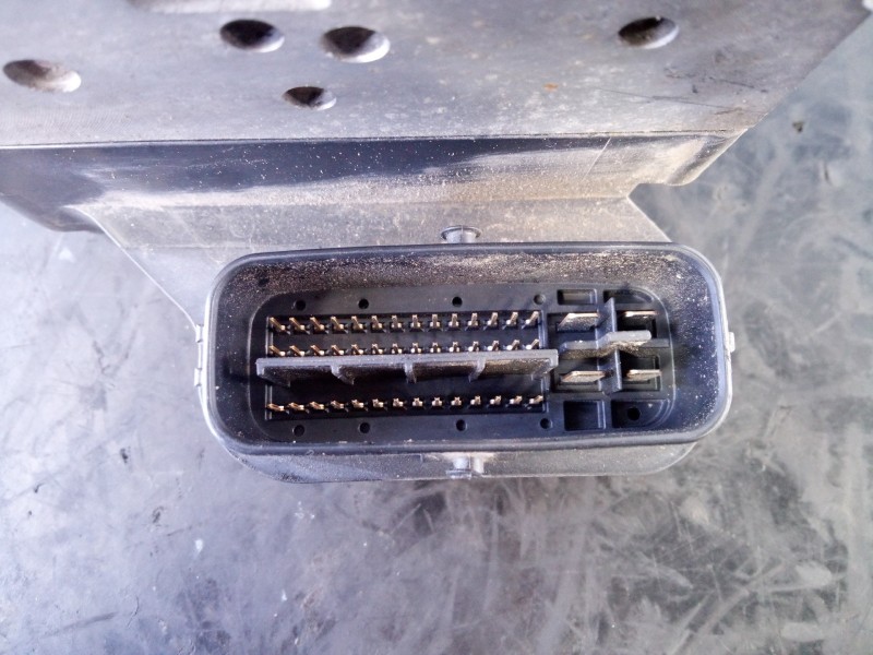 Recambio de abs para subaru tribeca b9 limited plus referencia OEM IAM 27536XA01A 1338007131 P3-A8-23-4