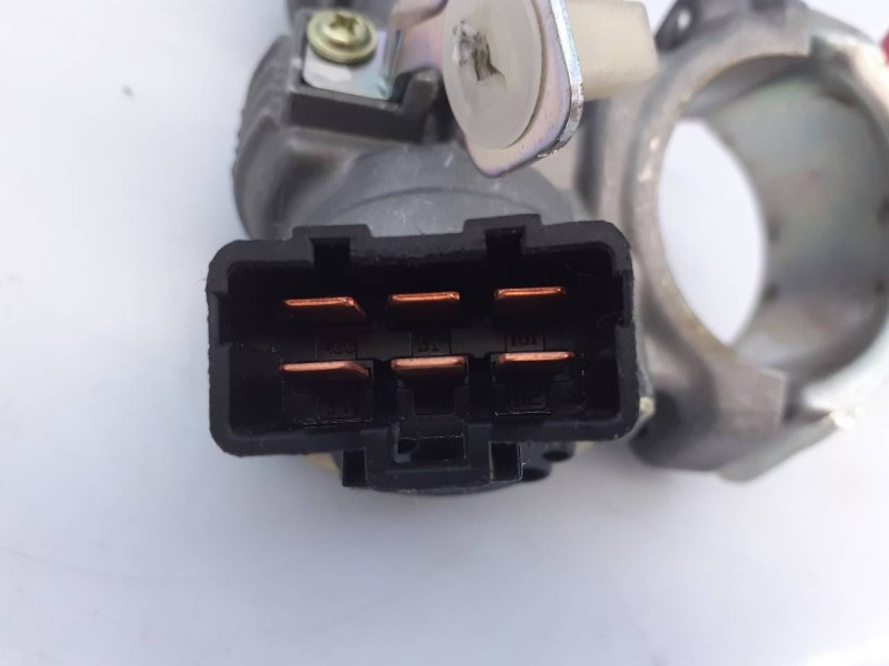 Recambio de antirrobo para hyundai ix35 comfort 2wd referencia OEM IAM   E3-A3-32-1