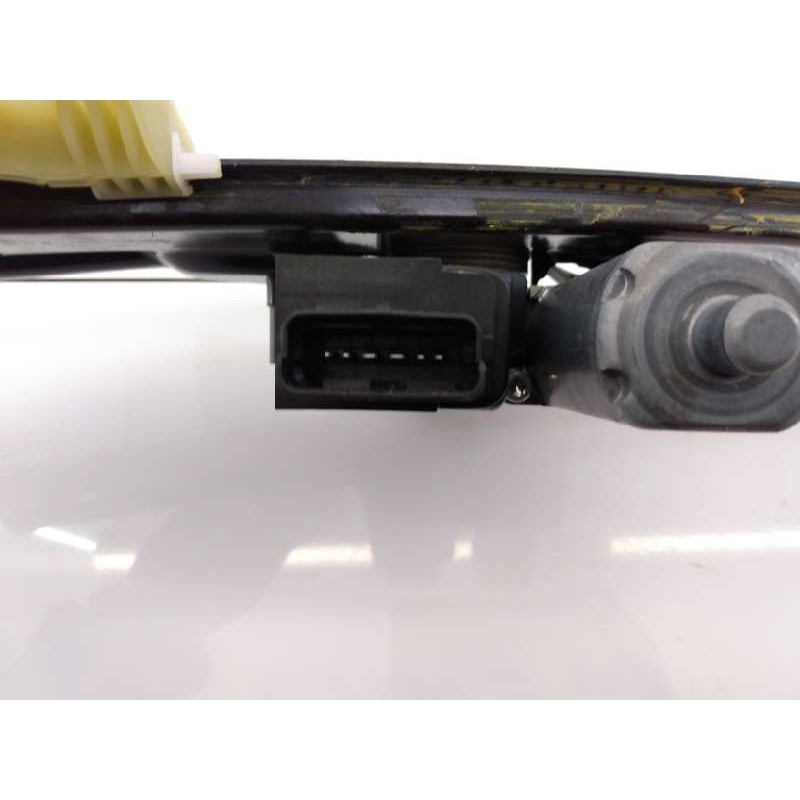 Recambio de elevalunas delantero izquierdo para peugeot expert furgón pro standard referencia OEM IAM 0130824011  E1-A4-8-2