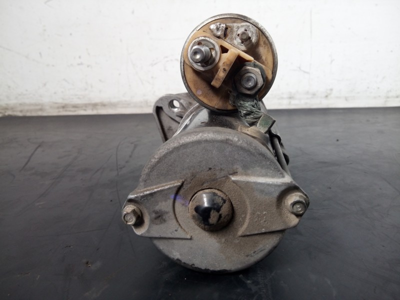 Recambio de motor arranque para dacia sandero stepway referencia OEM IAM 233007689R AT0389A P3-B7-12-3